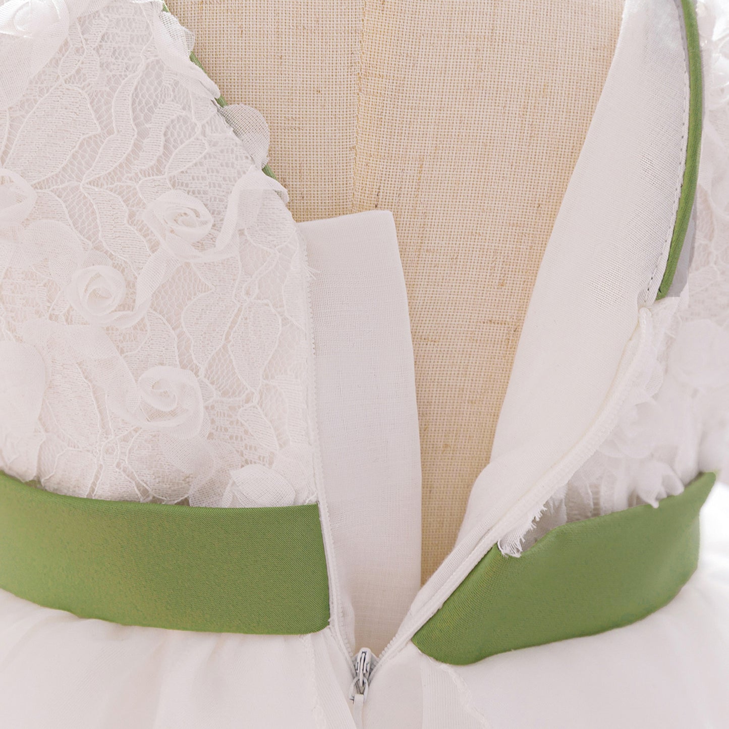 High-Low Puffy White Tulle Princess Dress for Girls – Bowknot & Tiered Skirt