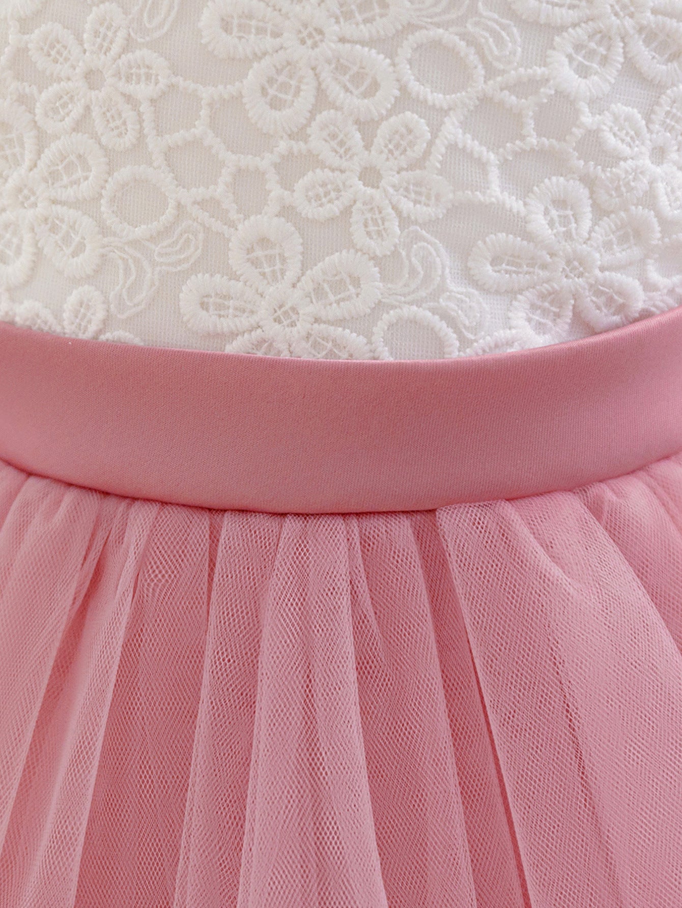 Puffy Pink Princess Dress for Girls with Bowknot – Lace & Tulle Ball Gown