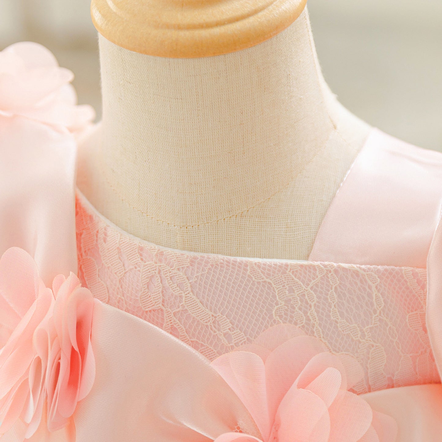 Light Pink Princess Ball Gown with Puffy Sleeves for Girls – Satin Lace Applique Dress