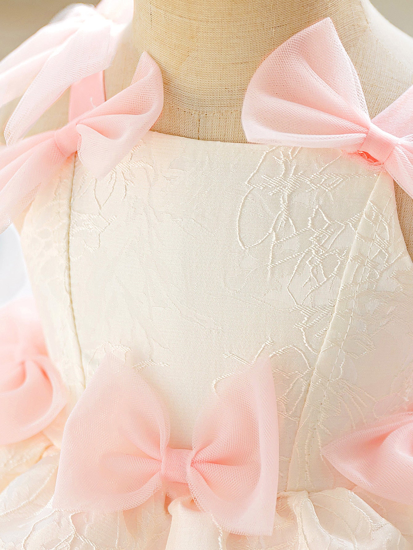 Cute Off-Shoulder Ball Gown Princess Dress for Little Girls – Tiered Tulle with Bow