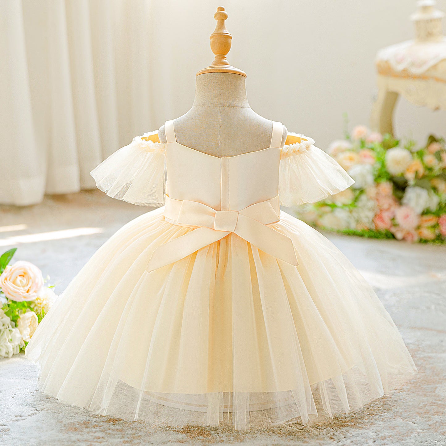 Cute Off-Shoulder Puffy Tulle Flower Girl Dress for Parties & Weddings (9M-4Y)
