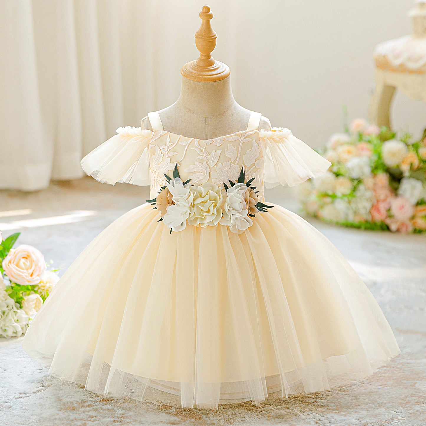Cute Off-Shoulder Puffy Tulle Flower Girl Dress for Parties & Weddings (9M-4Y)