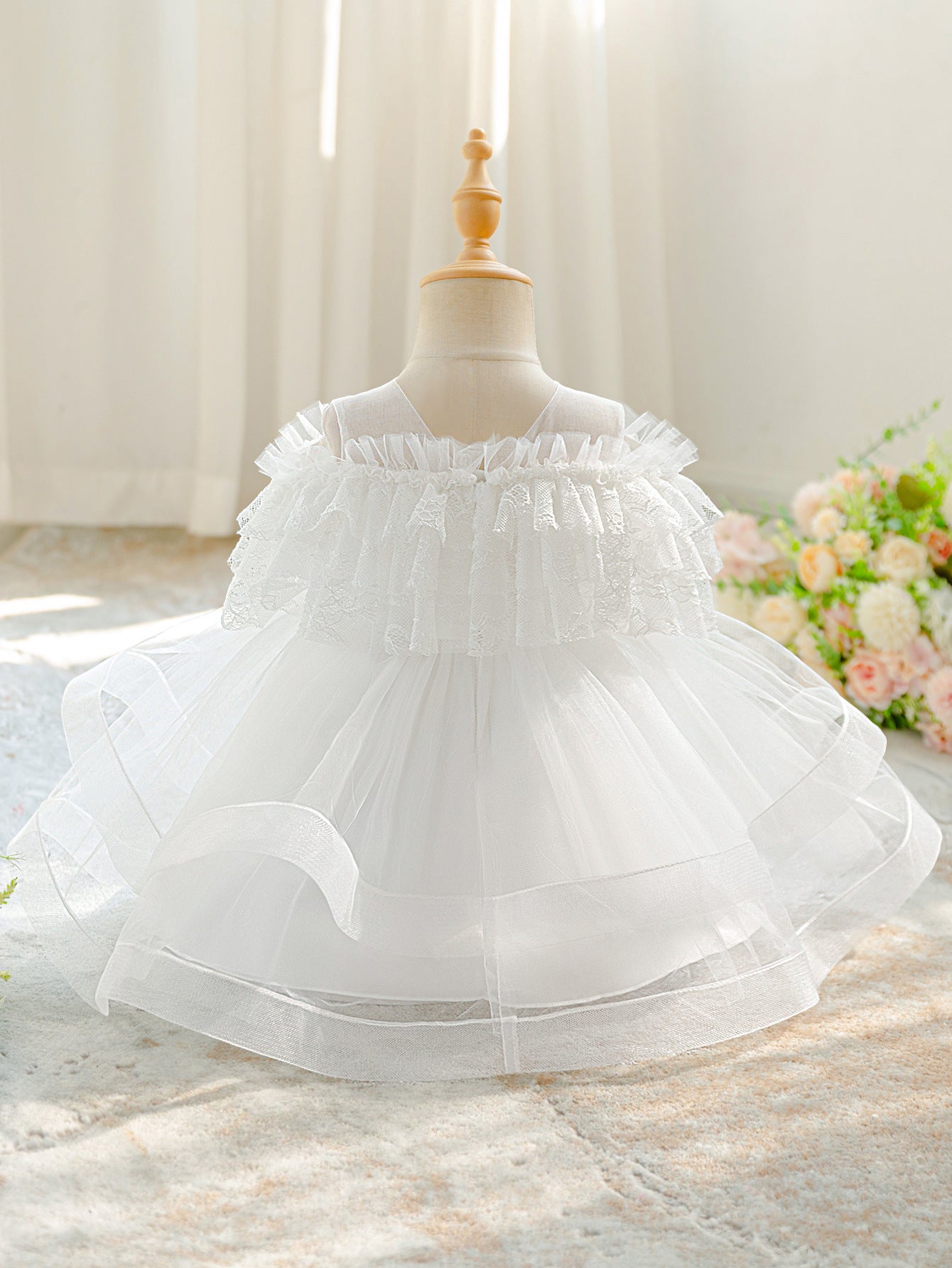 Frocklet Cute Off Shoulder White Tulle Puffy Princess Dress for Girls 4