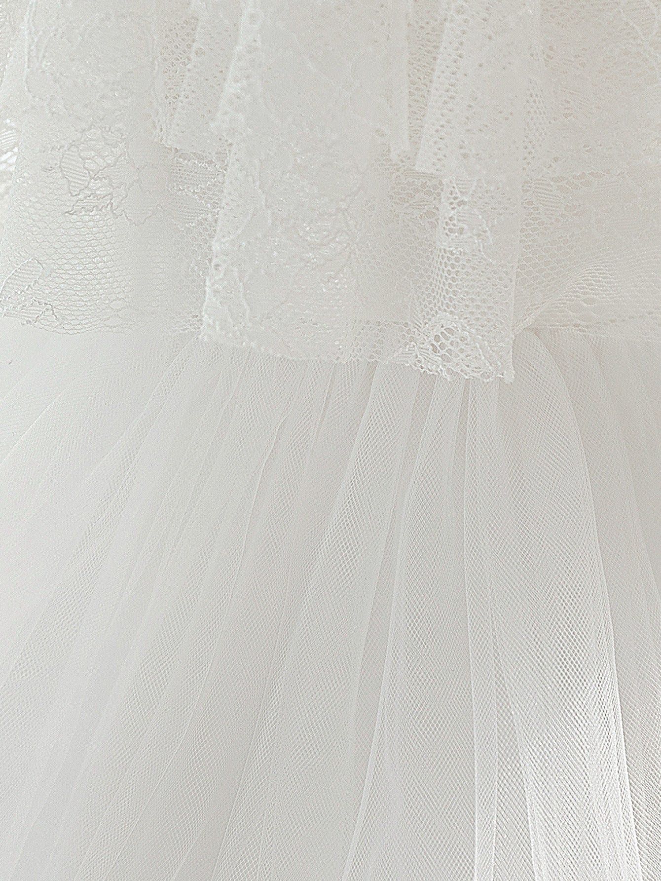 Frocklet Cute Off Shoulder White Tulle Puffy Princess Dress for Girls 7
