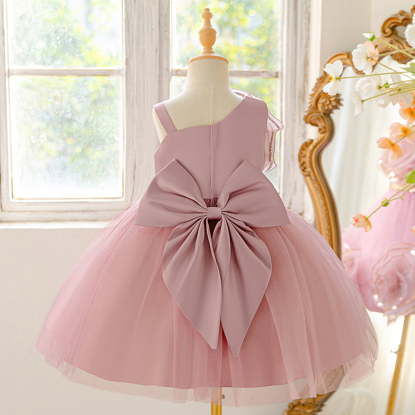 Pink Puffy Off Shoulder Sequined Flower Girl Dress – Cute Princess Party Gown for Kids