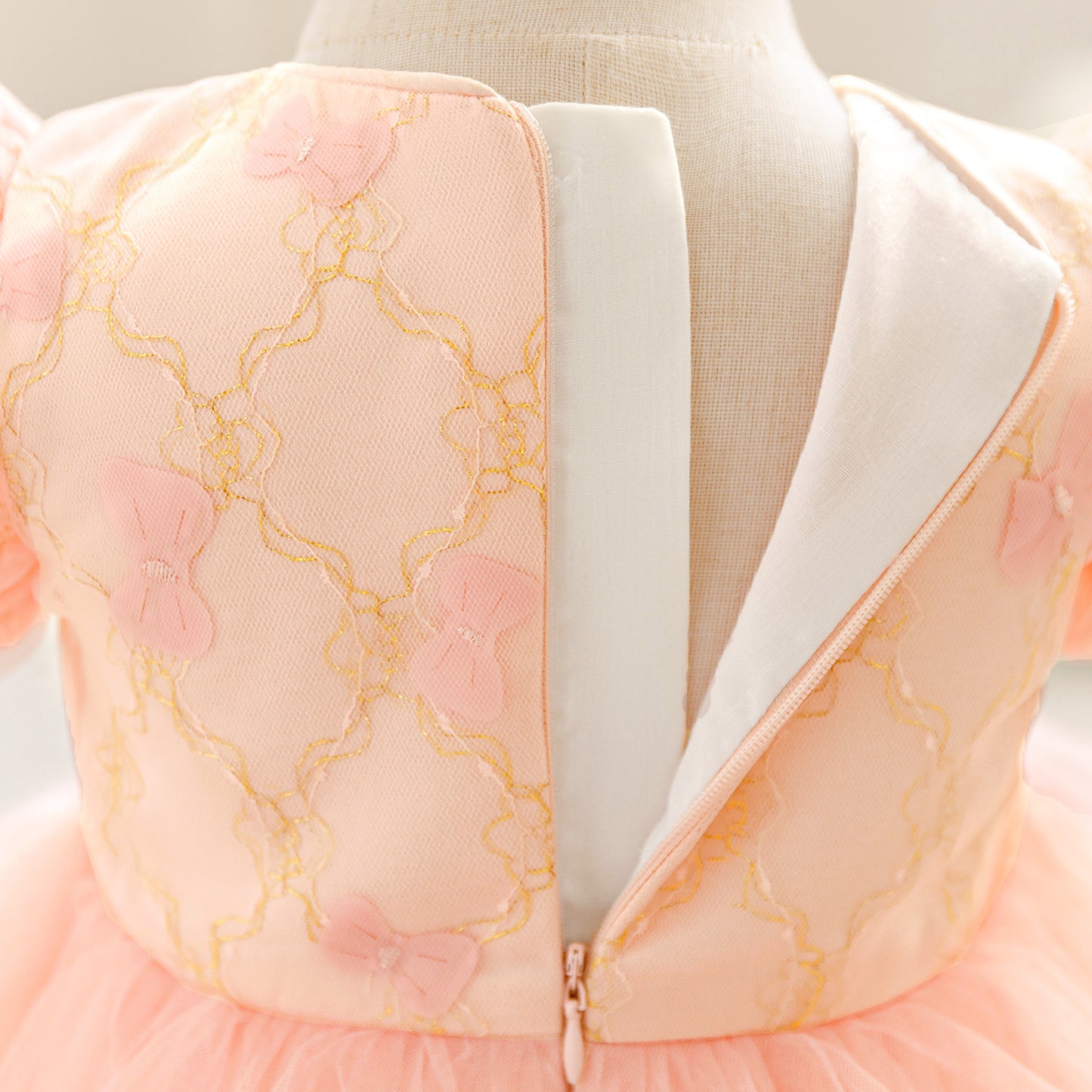 Light Pink Puffy Tulle Princess Dress for Toddlers – Ball Gown with Lace & Tiered Skirt