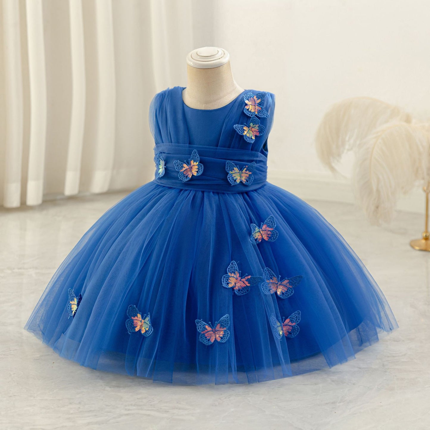 Cute Puffy Mesh Ball Gown Tea Length Dress for Girls – Applique & Bow Party Outfit