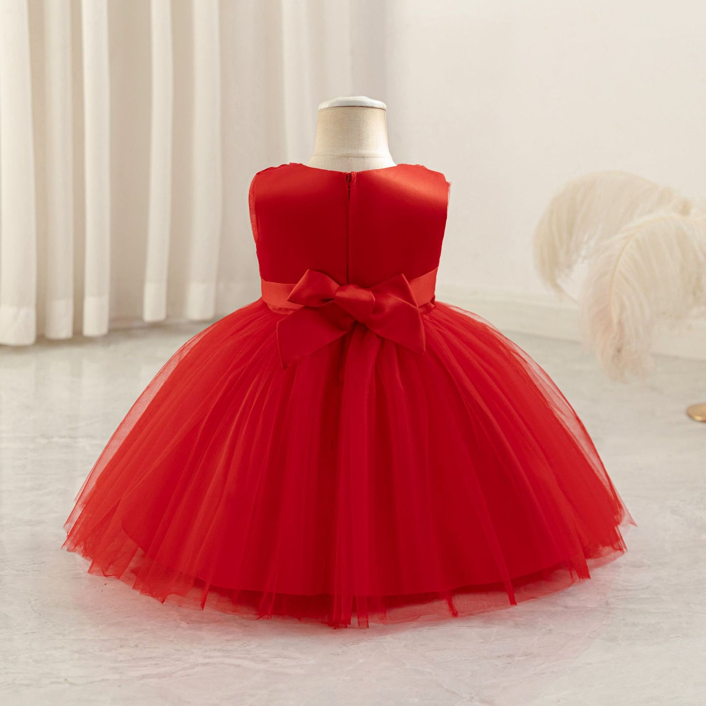 Cute Puffy Mesh Ball Gown Tea Length Dress for Girls – Applique & Bow Party Outfit