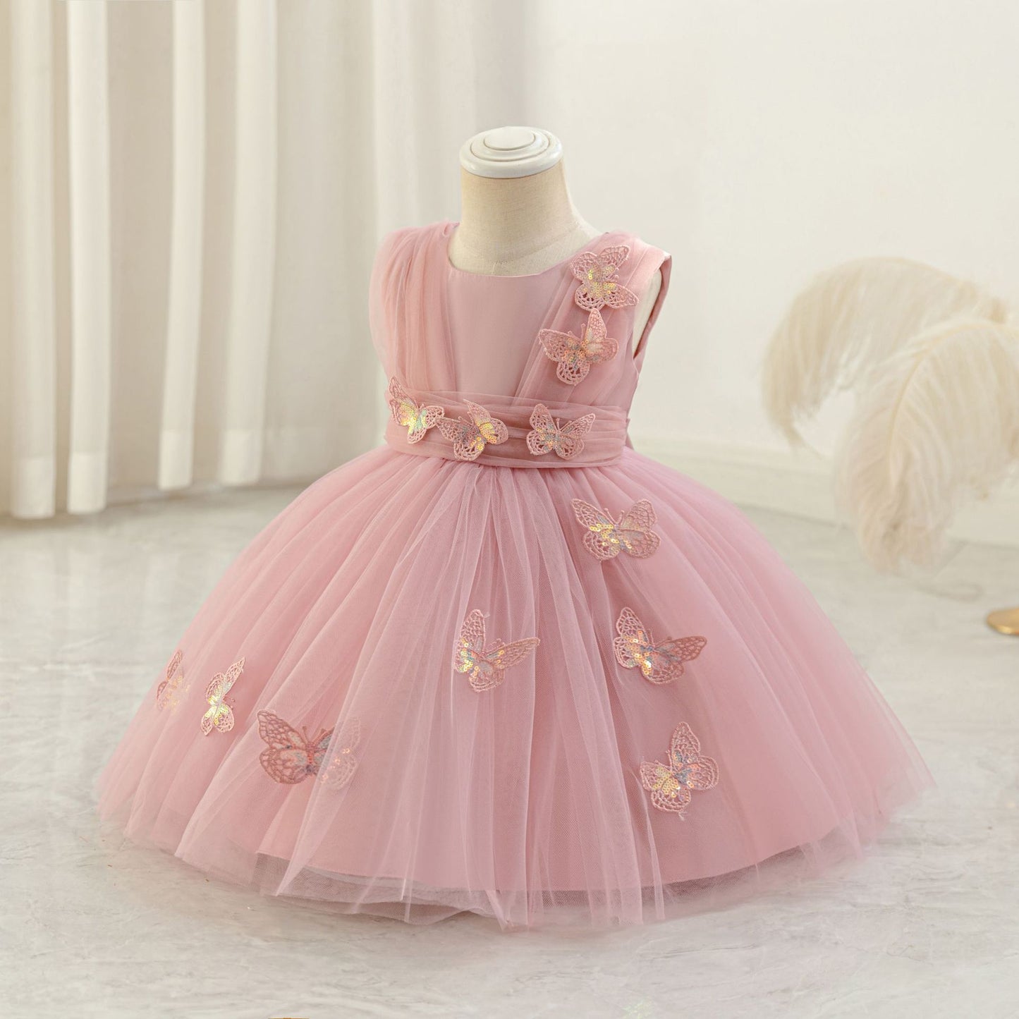 Cute Puffy Mesh Ball Gown Tea Length Dress for Girls – Applique & Bow Party Outfit