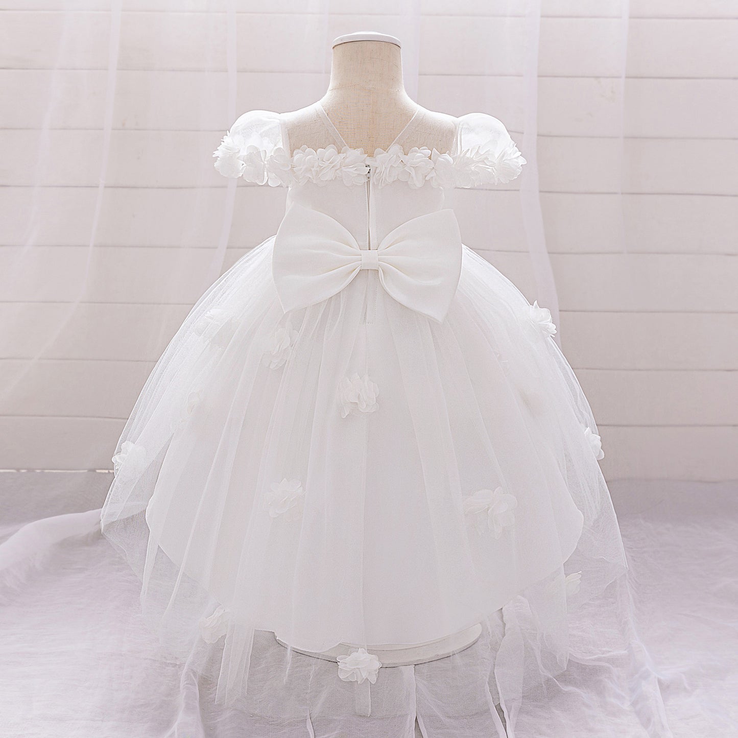 Puffy Off-Shoulder Princess Dress for Girls | High-Low Mesh Flower Girl Gown
