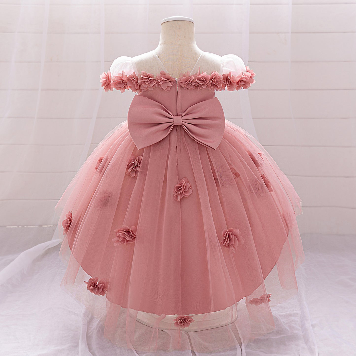 Puffy Off-Shoulder Princess Dress for Girls | High-Low Mesh Flower Girl Gown