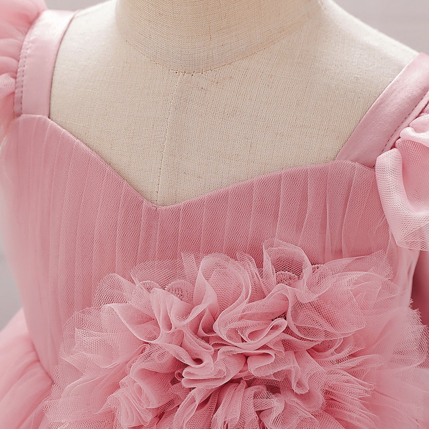 Cute Puffy Tulle Flower Girl Dress for Party & Wedding – Lace & Bow Detail