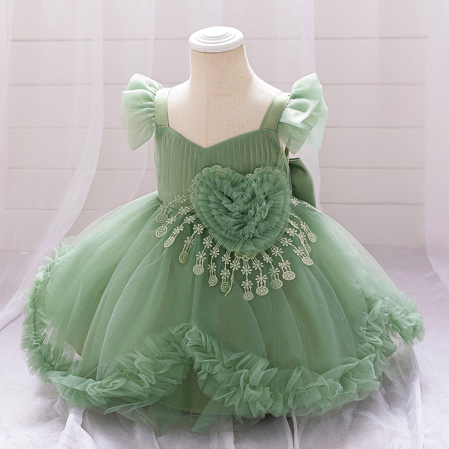 Cute Puffy Tulle Flower Girl Dress for Party & Wedding – Lace & Bow Detail