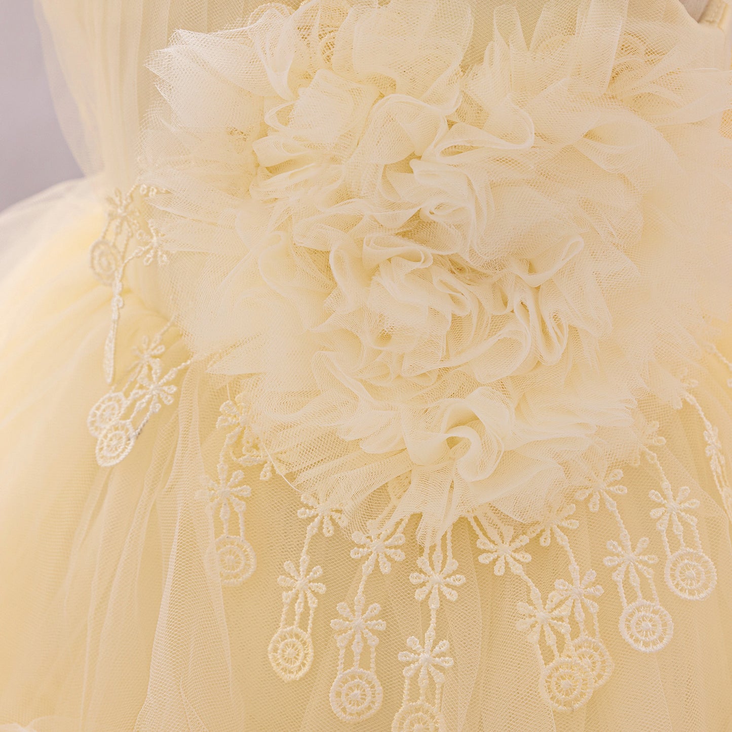Cute Puffy Tulle Flower Girl Dress for Party & Wedding – Lace & Bow Detail