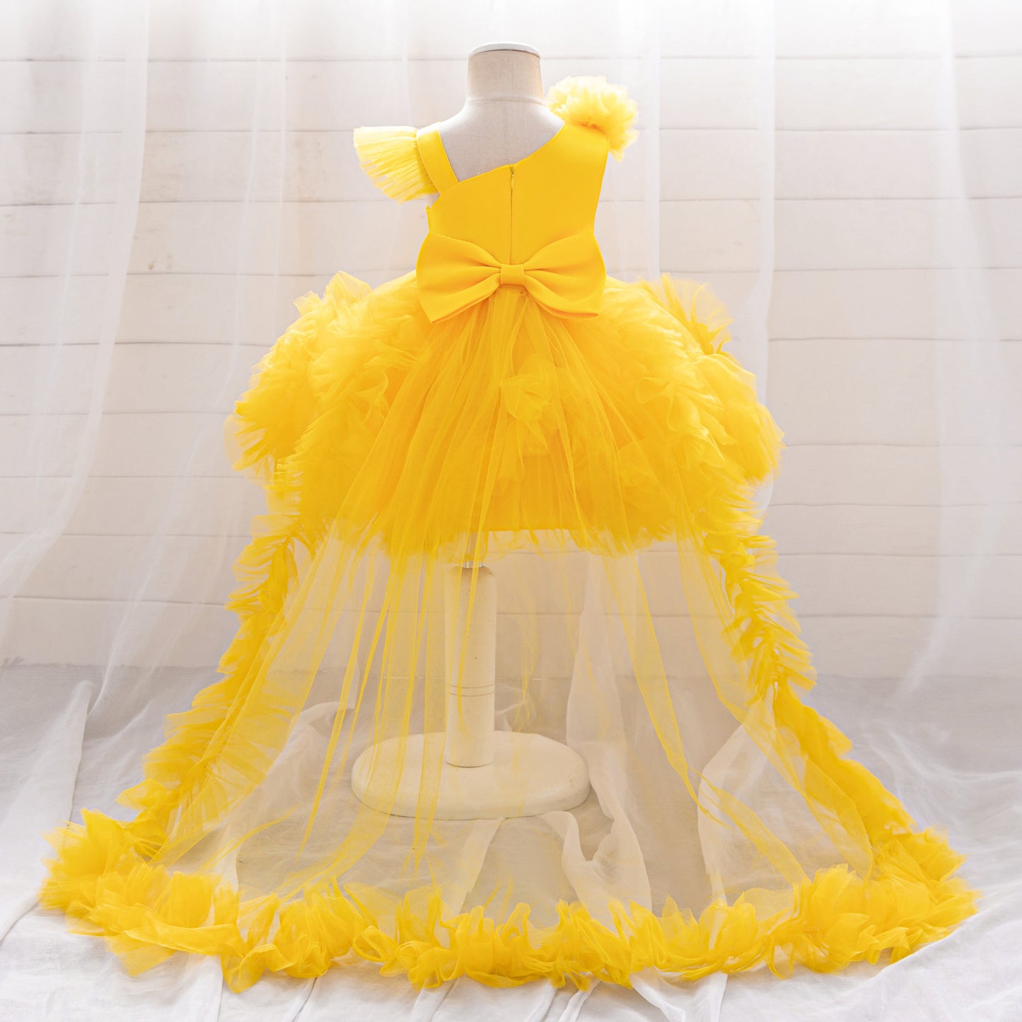 Puffy Tulle Princess Dress with Detachable Train for Girls | Sequin & Bowknot Gown