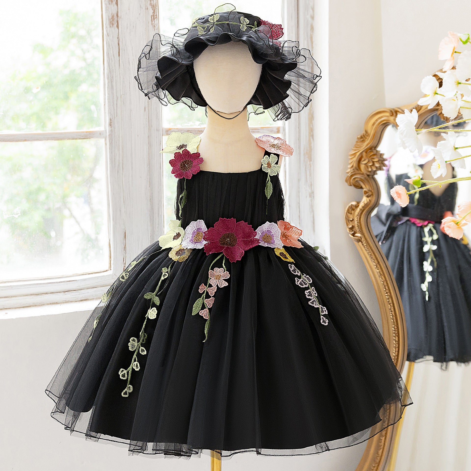 Black Puffy Off-Shoulder Ball Gown Dress for Girls – Lace & Applique Tea Length