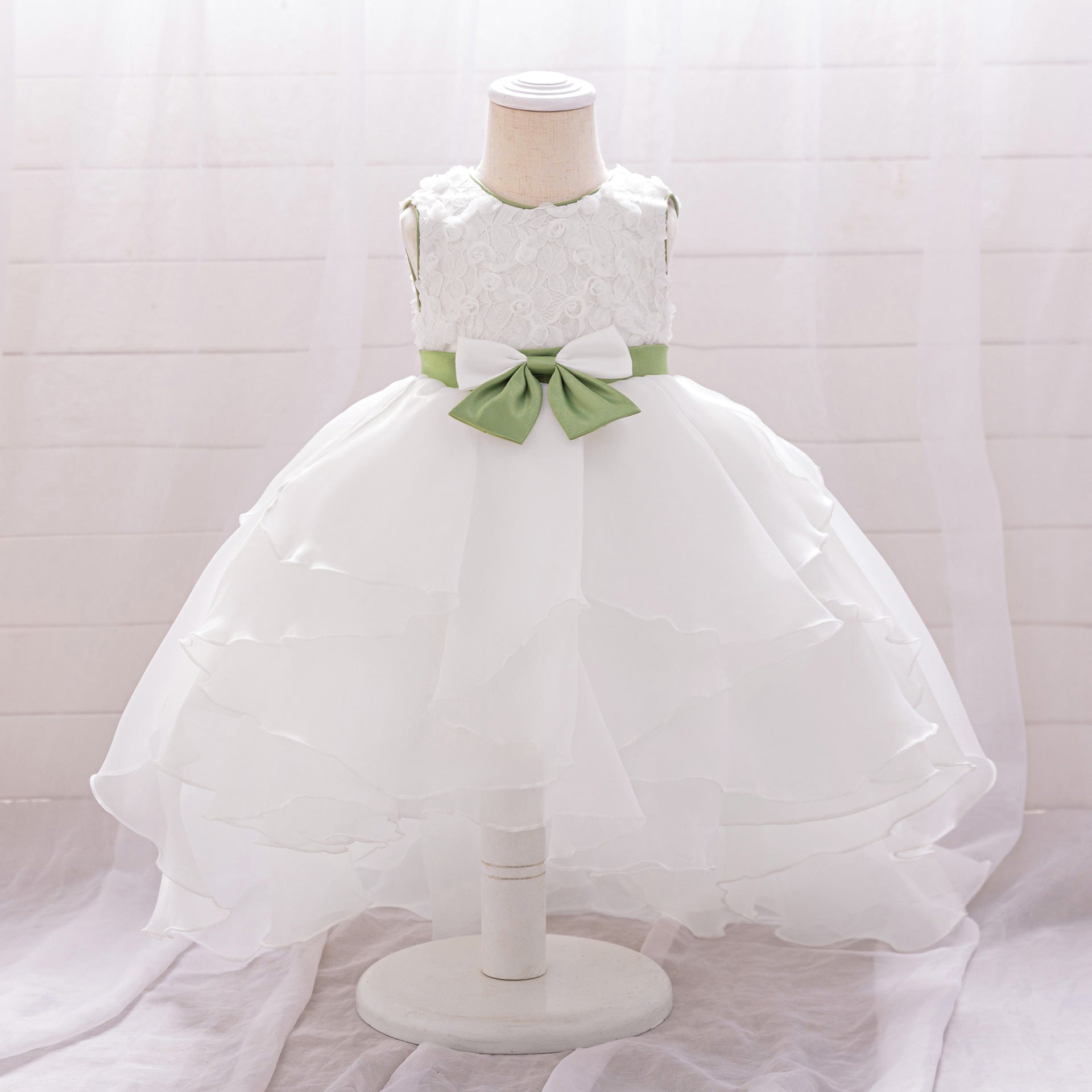 High-Low Puffy White Tulle Princess Dress for Girls – Bowknot & Tiered Skirt