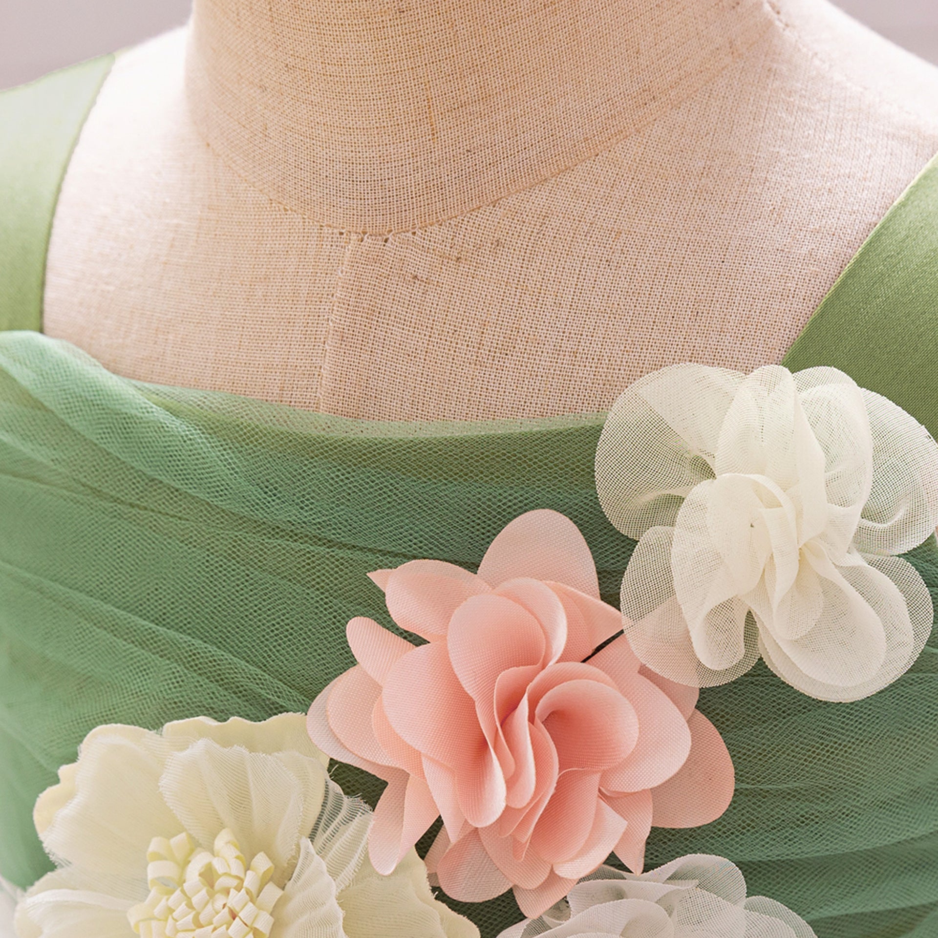 Puffy Mesh Off Shoulder Flower Girl Dress – Cute Applique Tea Length Gown for Toddlers