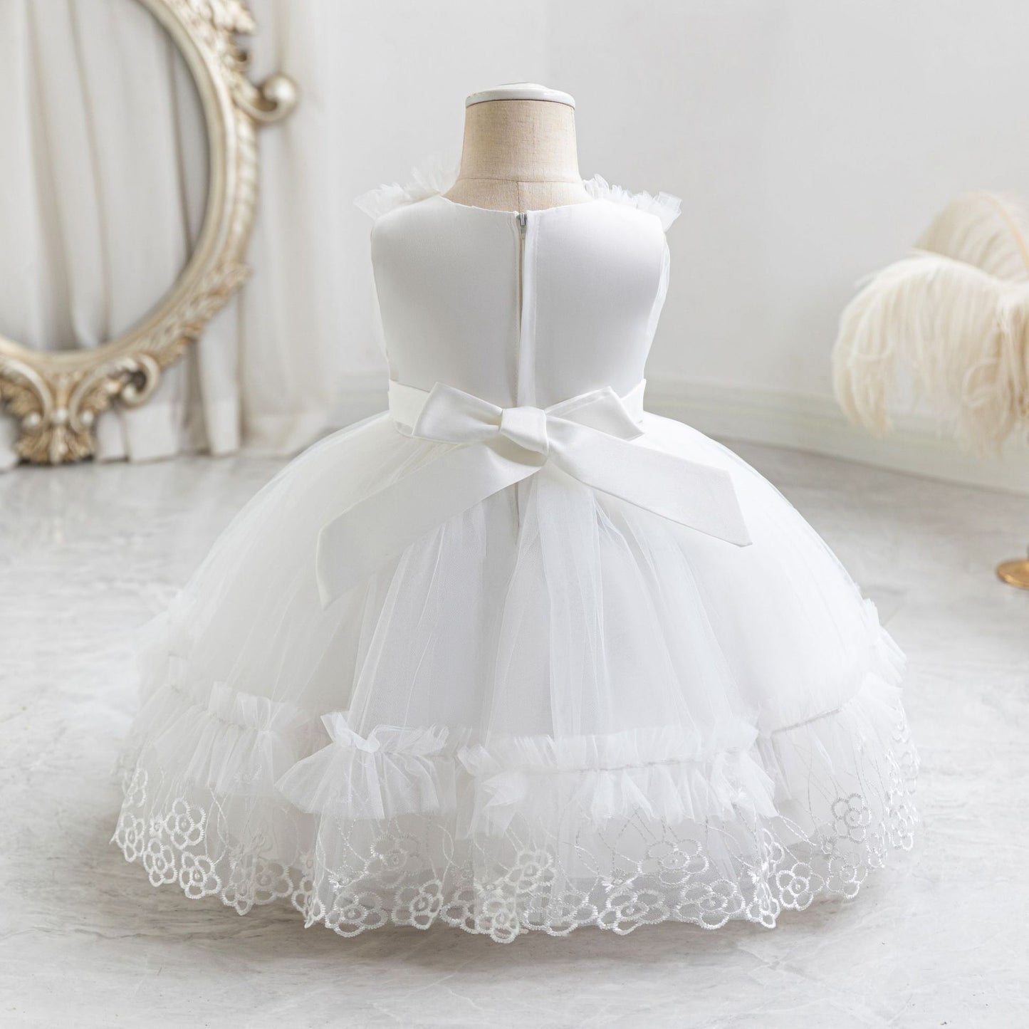 Cute Mesh Ball Gown Kids Dress with Lace & Bow for Parties & Celebrations