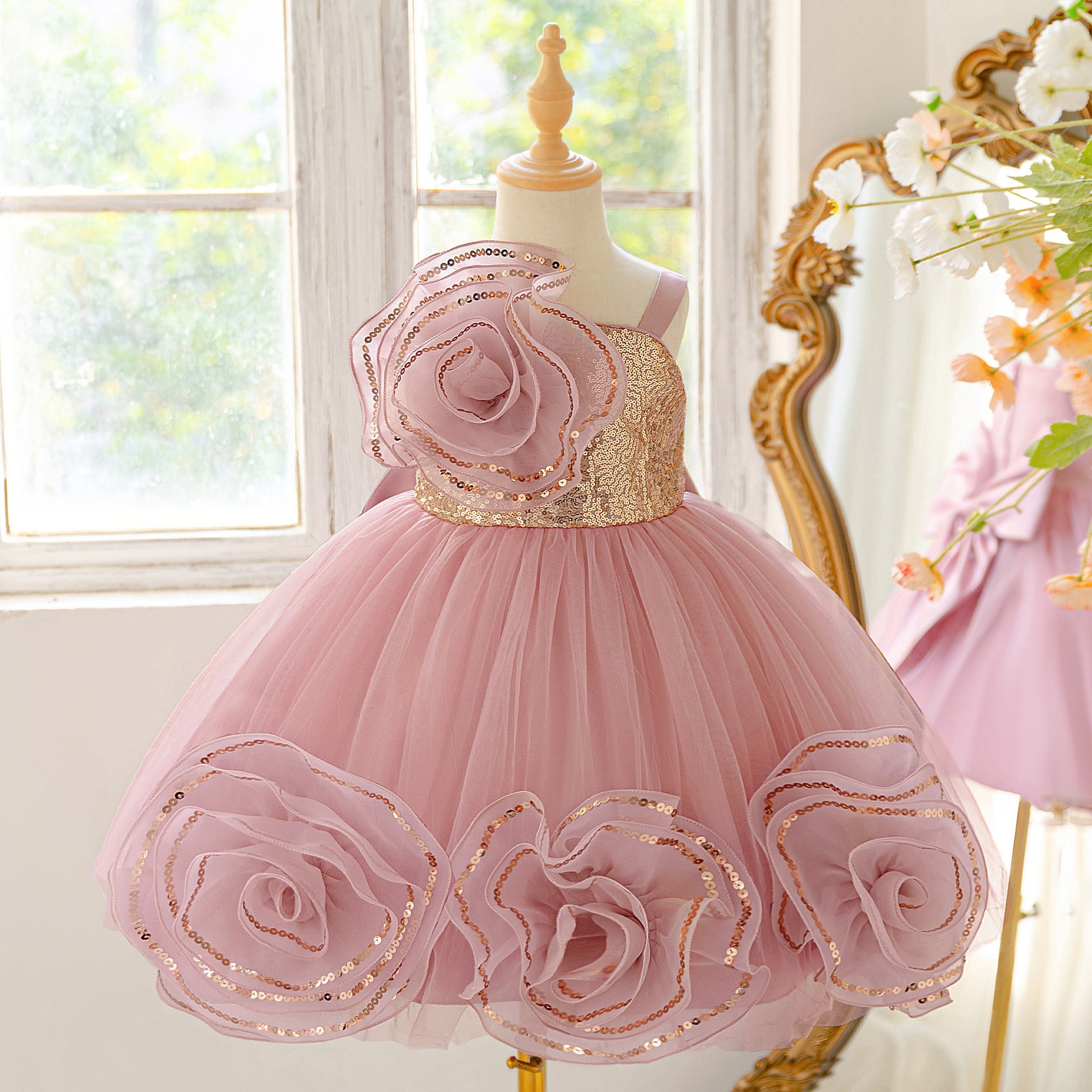 Pink Puffy Off Shoulder Sequined Flower Girl Dress – Cute Princess Party Gown for Kids