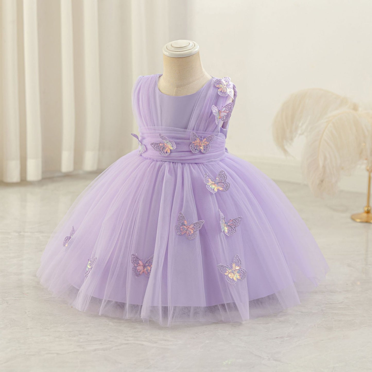 Cute Puffy Mesh Ball Gown Tea Length Dress for Girls – Applique & Bow Party Outfit