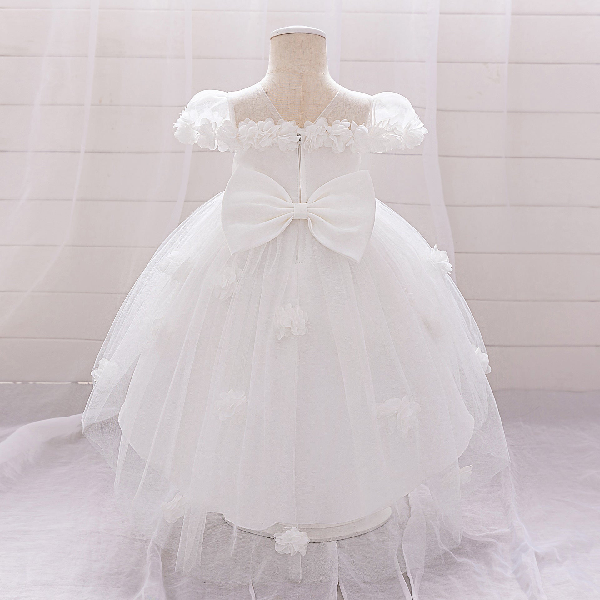 Puffy Off-Shoulder Princess Dress for Girls | High-Low Mesh Flower Girl Gown