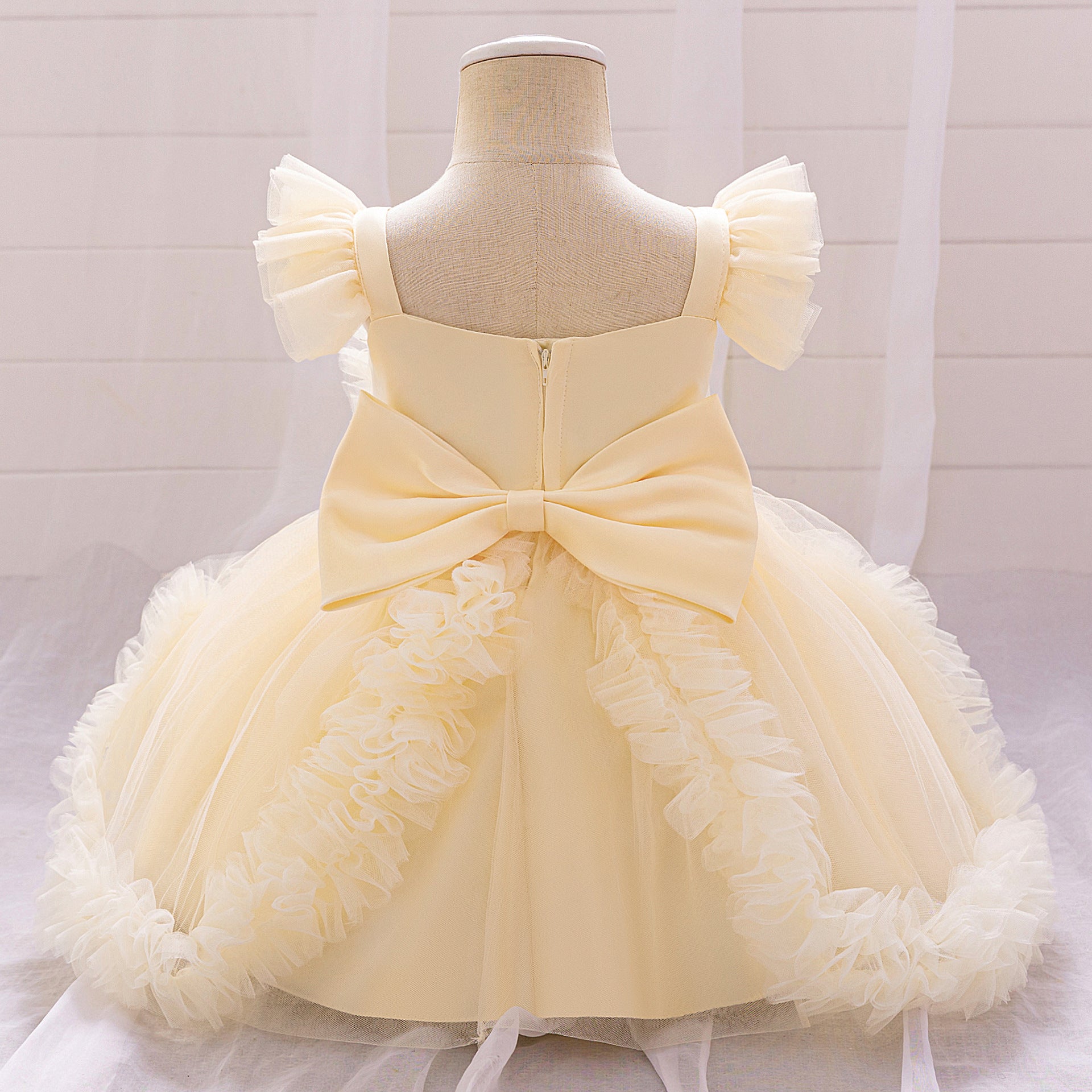 Cute Puffy Tulle Flower Girl Dress for Party & Wedding – Lace & Bow Detail
