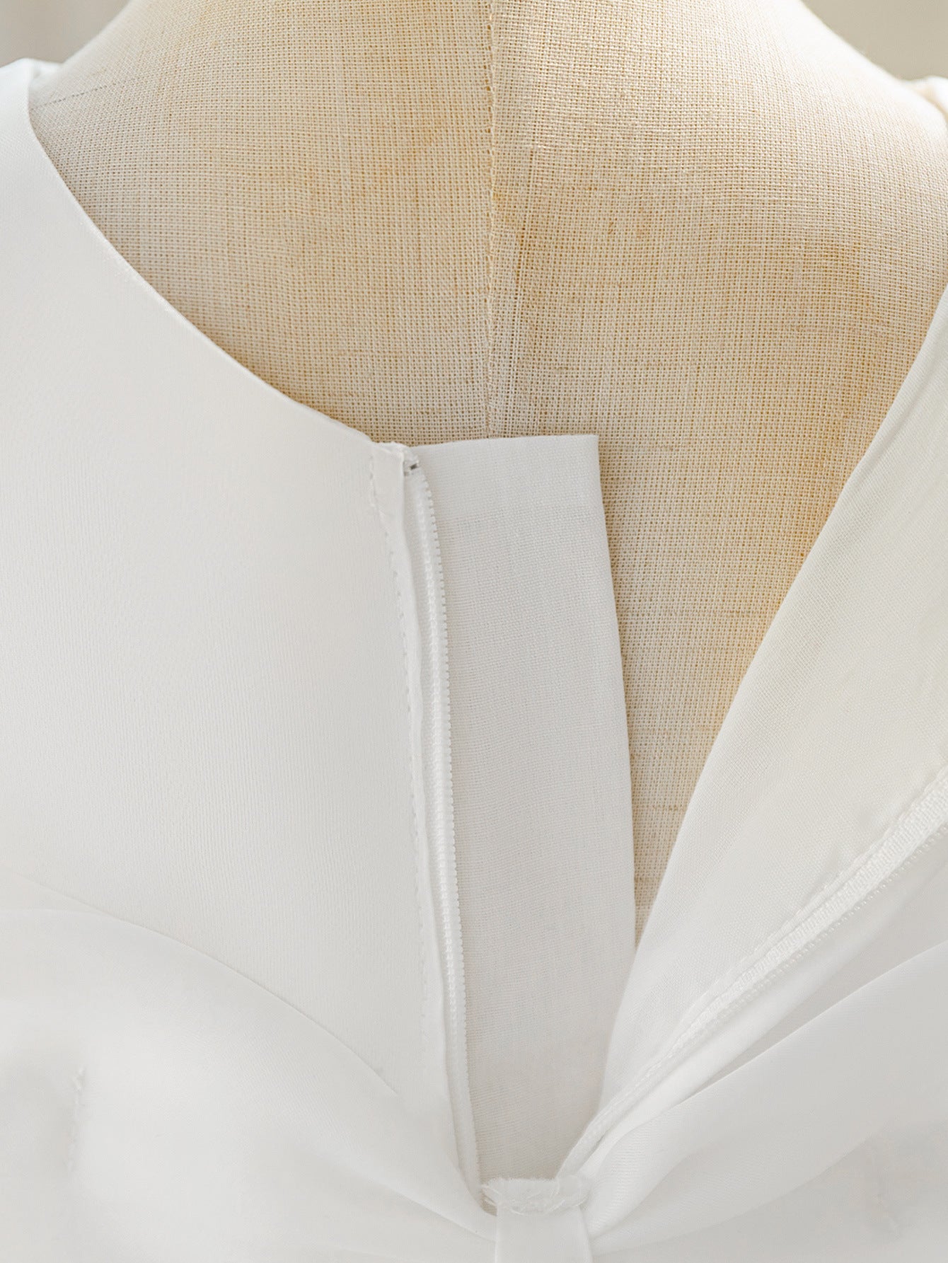 Frocklet White Puffy Tulle Flower Girl Dress with Bow for Toddlers | Princess Ball Gown Tea Length 5